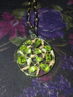 Vtg Hawaiian Olivine Pendants