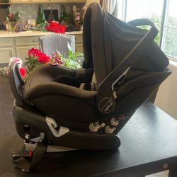Peg Perego Infant Car Seat