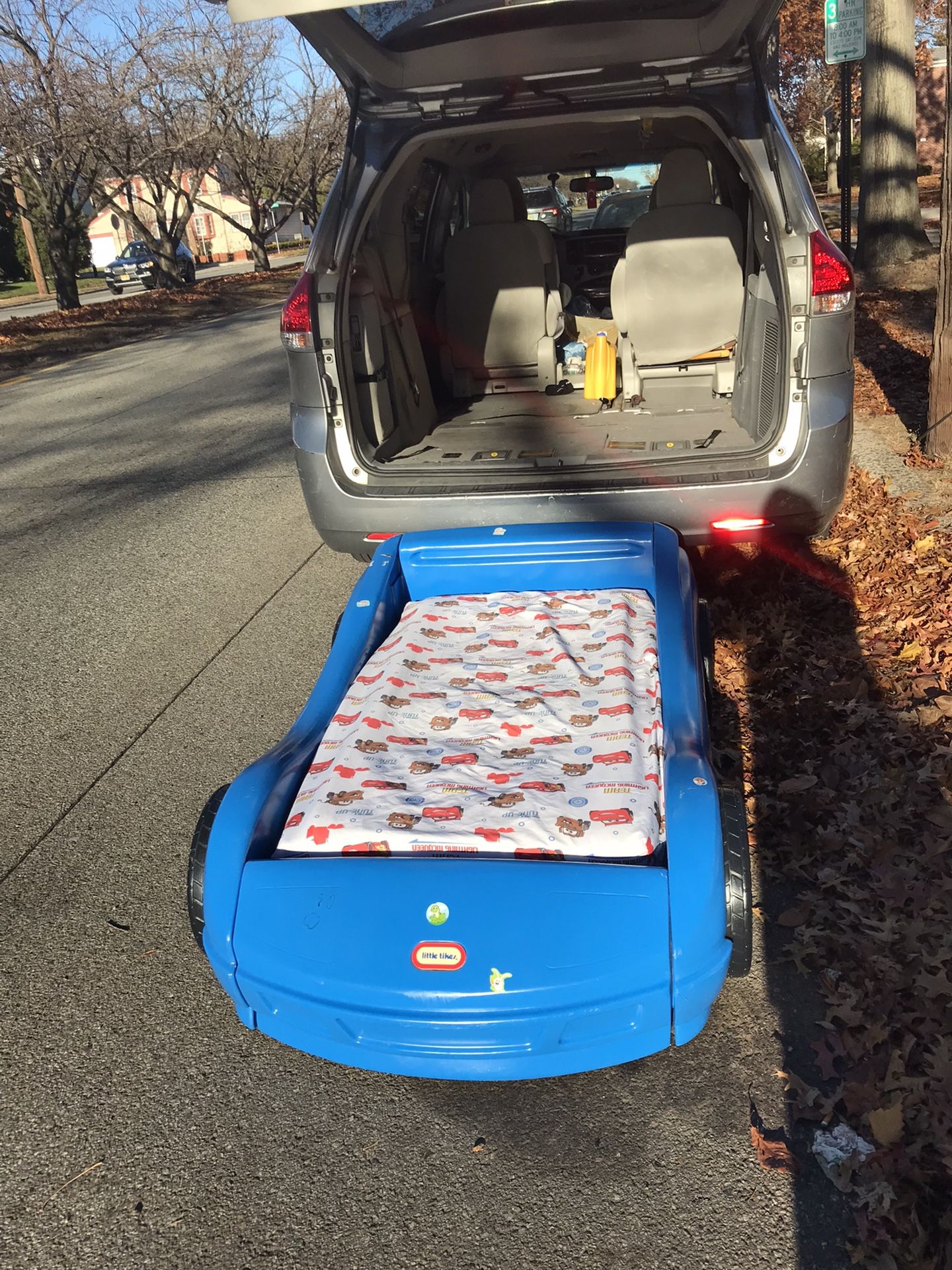 toddler car bed 