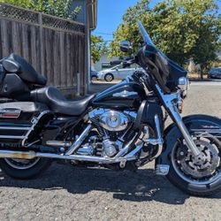 2008 Harley Davidson FLHTCU ELECTRA GLIDE ULTRA CLASSIC PEACE OFFICER SPECIAL