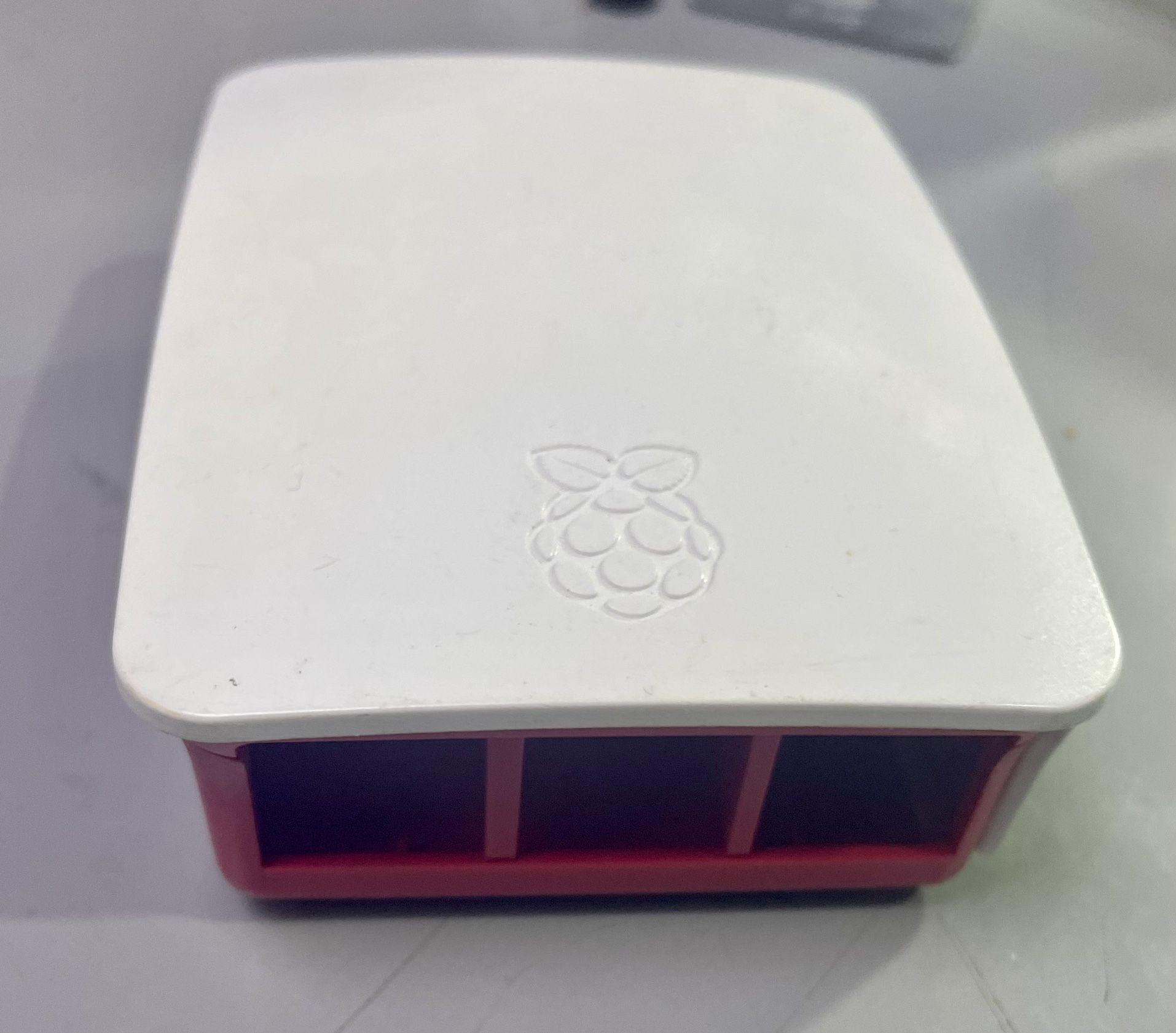 Raspberry Pi 3b+ Official Case