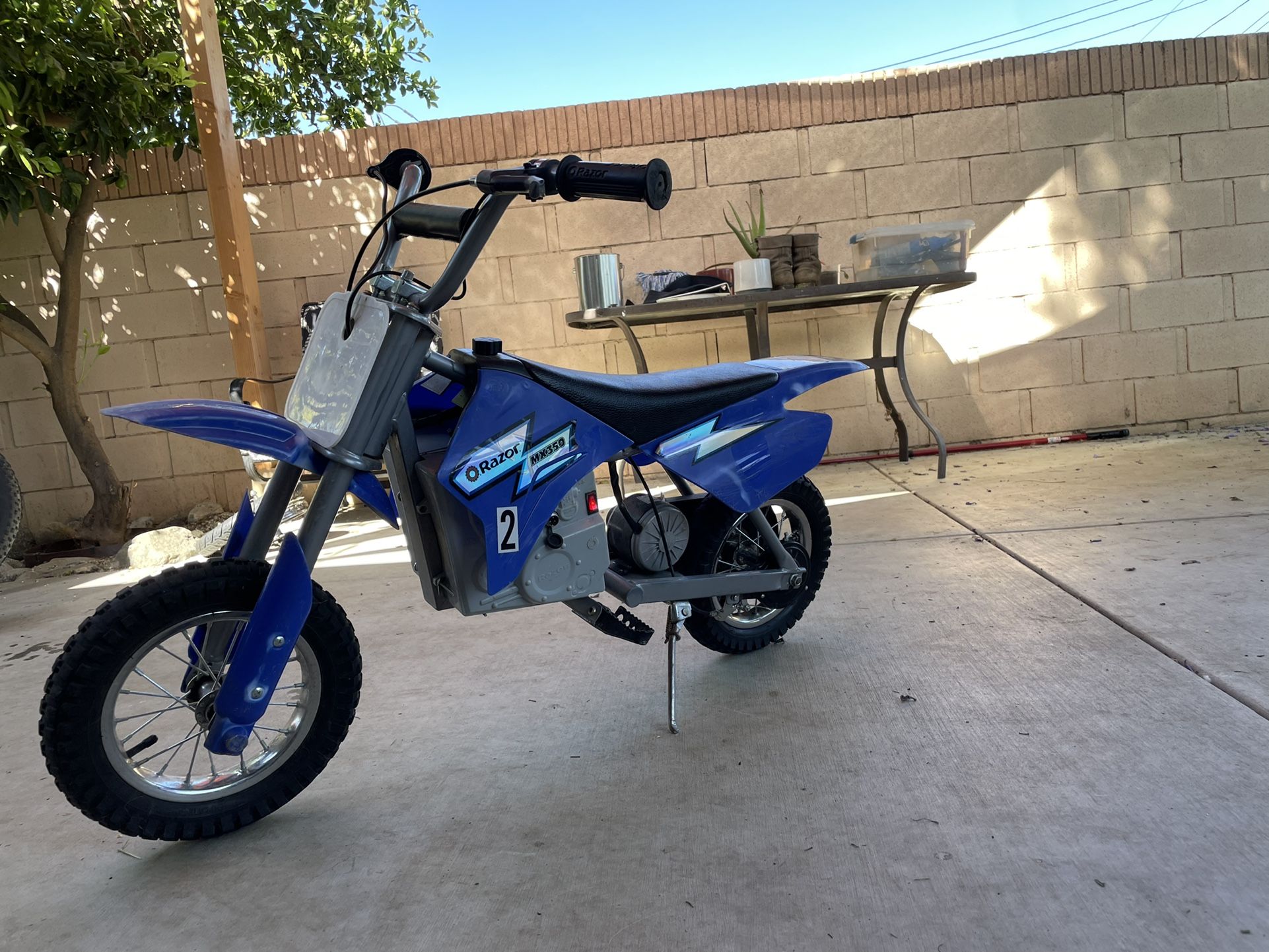 Razor MX350 Kids electric Dirt Bike 24v 350w Runs Good