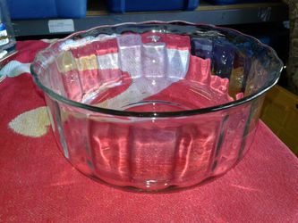 Glass bowl 10 inch diameter and 4.5 inches tall
