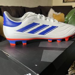 🔥 Adidas Copa Pure 2 Club FxG, Size 10.5 🔥