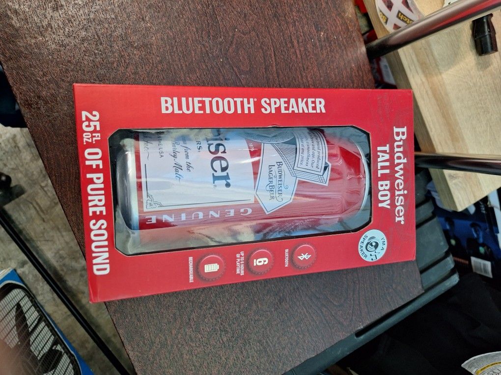 Budweiser BLUETOOTH TALL CAN Speaker . BRAND NEW.