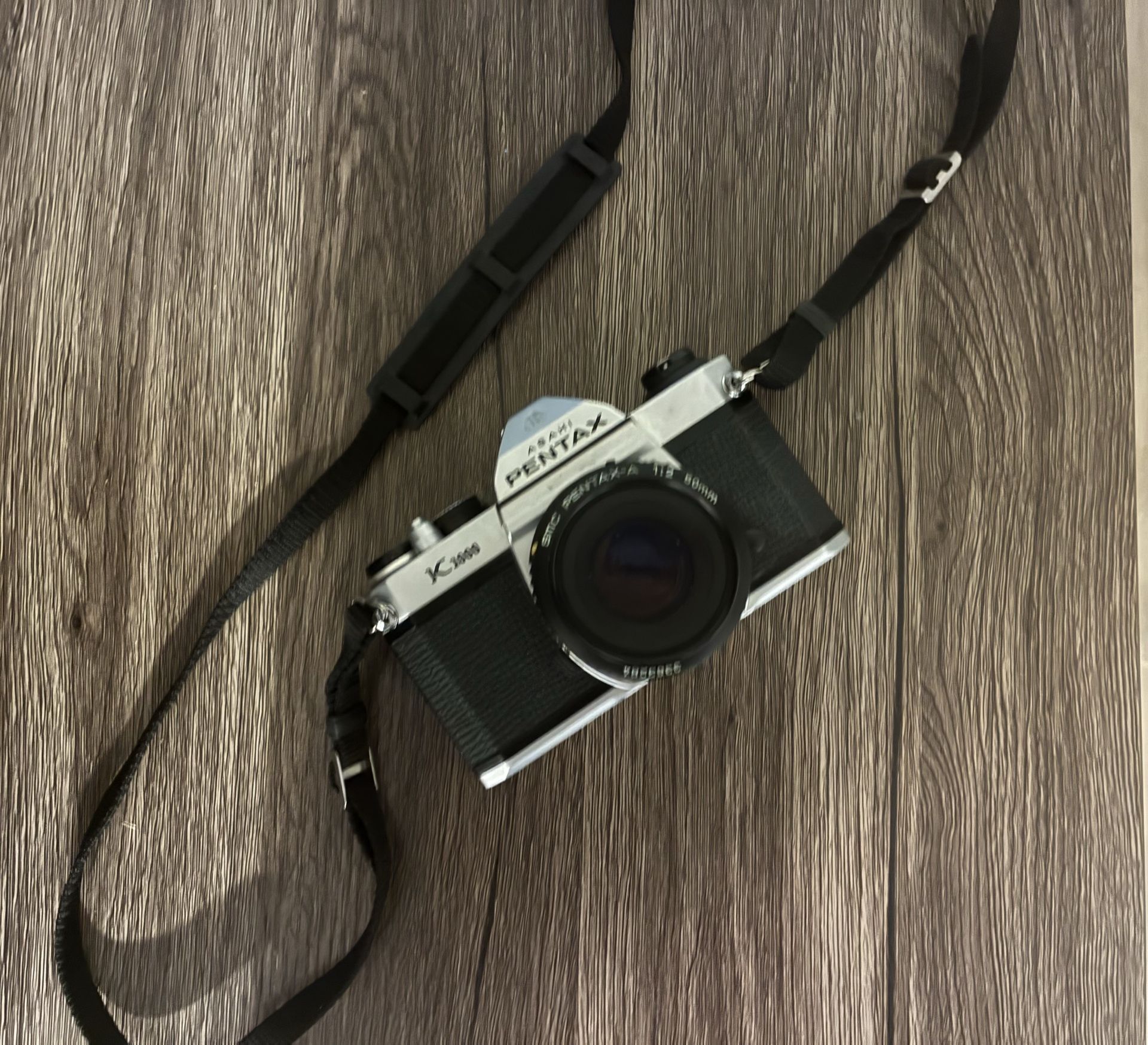 PENTAX K1000 Fully mechanical Camera