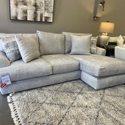 BRAND NEW SOFA CHAISE 