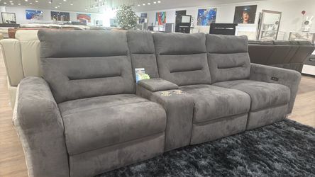 Special Offer Now🚨Beautiful Grey Sectional 3 Power Head & Foot Recliners $1199