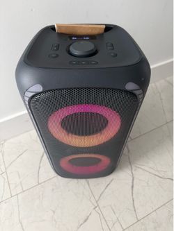 onn. 100094813 Bluetooth Wireless Speaker Multicolour LED Lighting