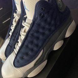 Size 6.5 Grade School Jordan’s 🤍🤍
