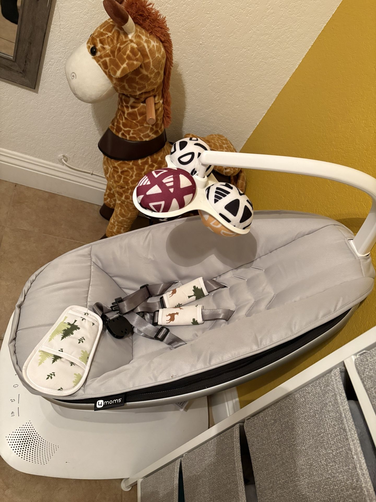 MamaRoo Swing