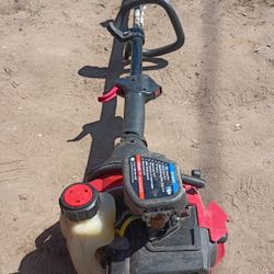 Troy-Bilt TB22EC 2-cycle gas string trimmer. 