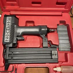 Craftsman Brad Nailer / Nail Gun