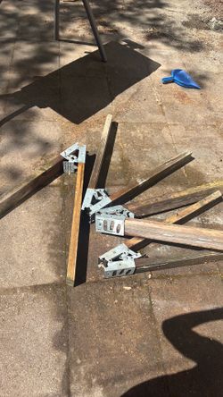 Free saw horses on 2X4