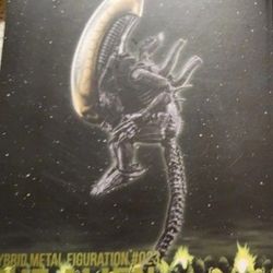 Hybrid Metal Figuration The Alien 