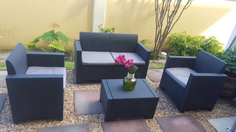 Patio furniture / outdoor furniture / Muebles de patio