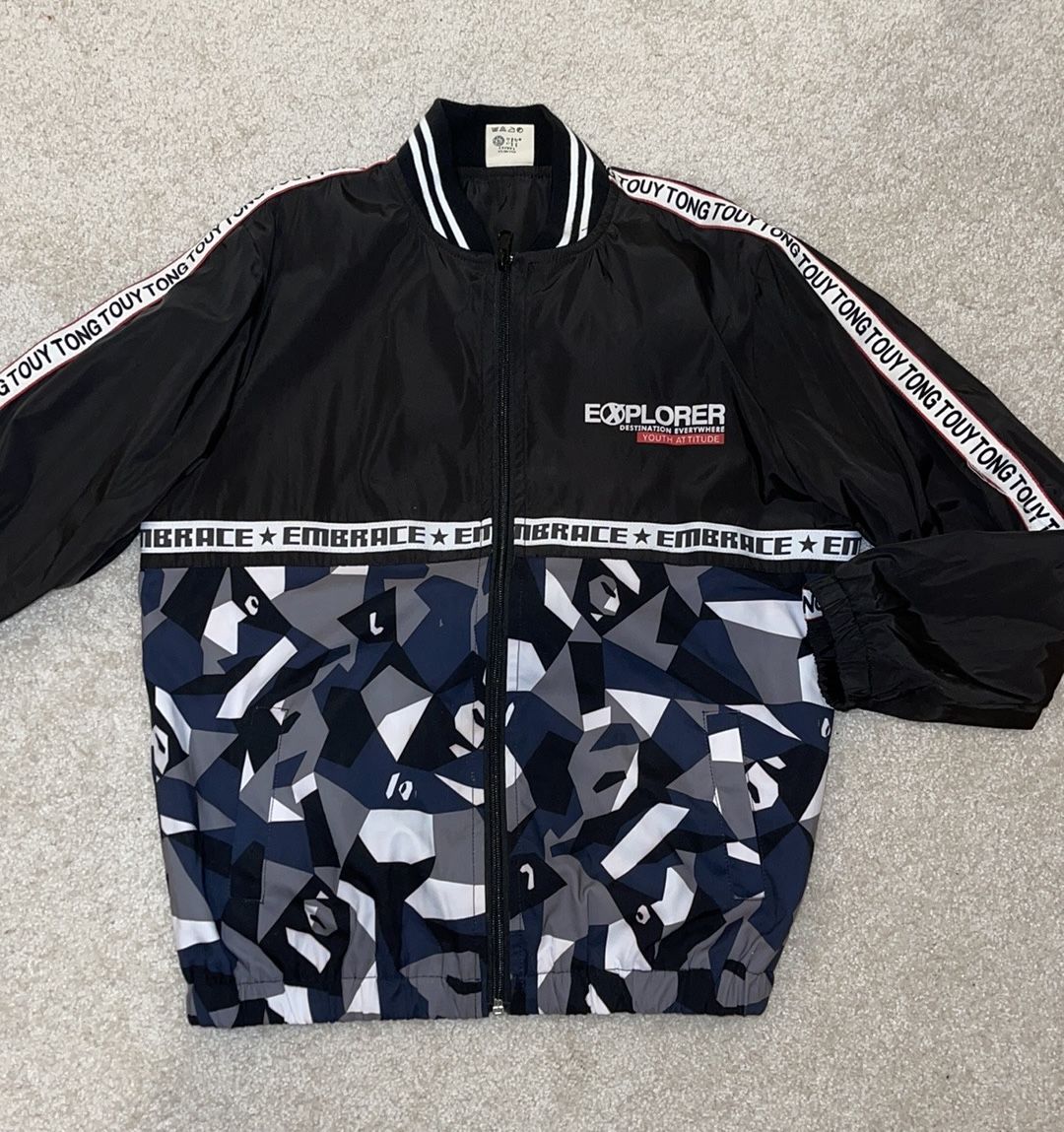 Black And White Sporty Windbreaker (10-12 Yr Old)