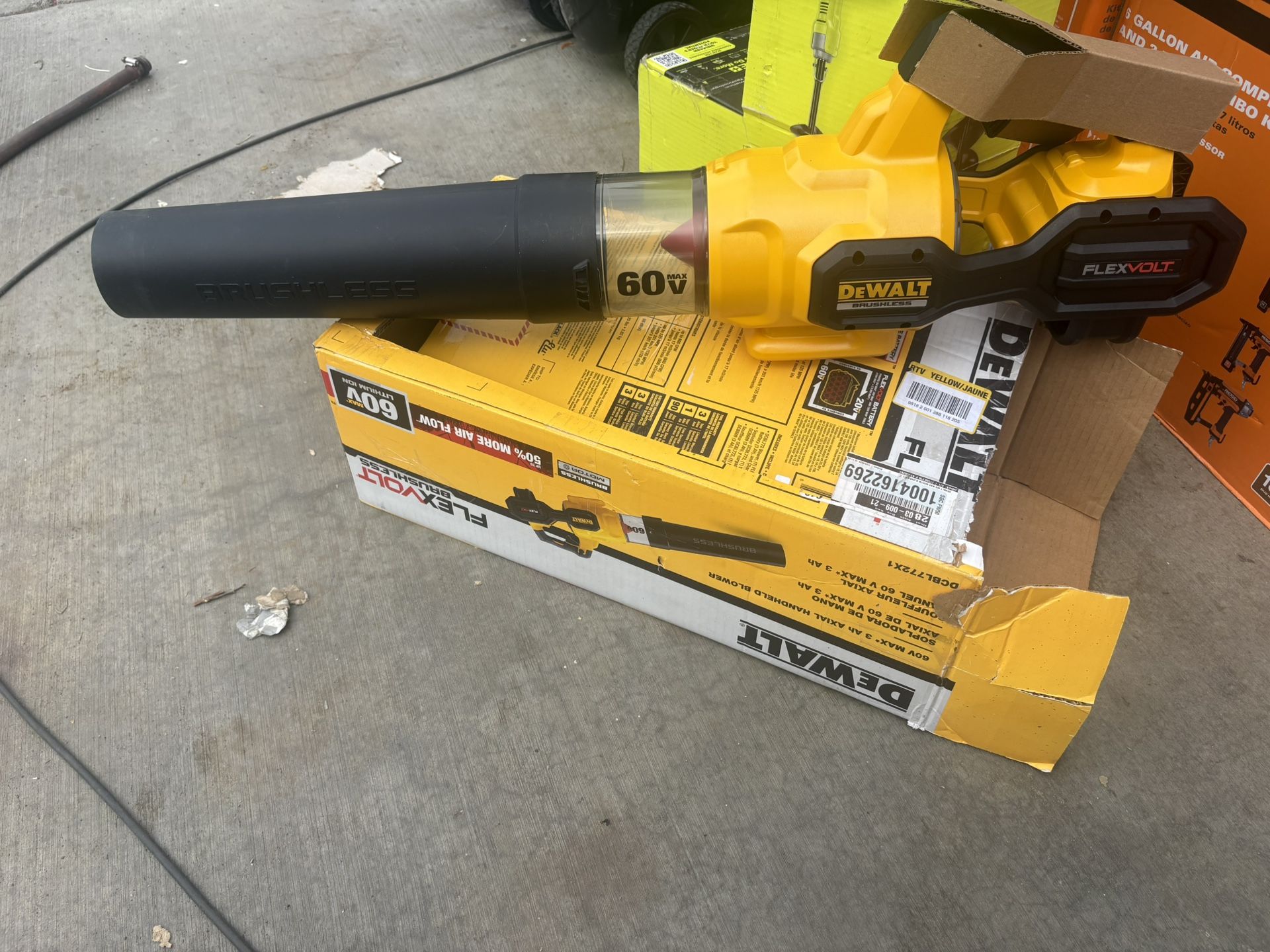 FLEXVOLT 60V MAX 125 MPH 600 CFM Brushless Cordless Battery Powered Blower (Tool Only)