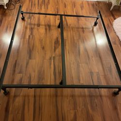 Queen Frame