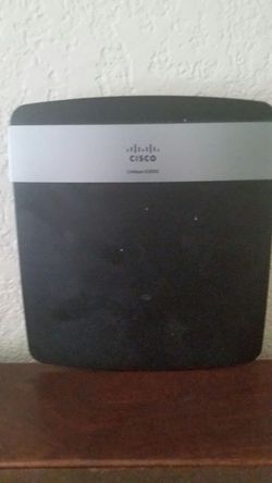 Linksys E2500 WiFi router 2.4/5 GHz