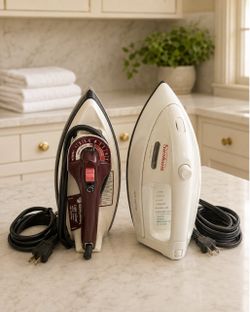2 Like NEW T Vintage Steam Irons – Black & Decker & Sunbeam WORKS GREAT
