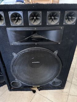2 Large Speakers For DJ Or Parties