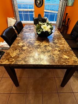 Dinning table with 6 chairs