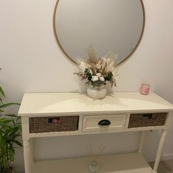Brand New Condition Console Table 
