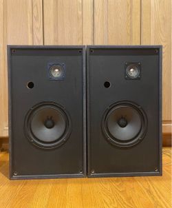 Pair Of Vintage Kenwood Loud Speakers
