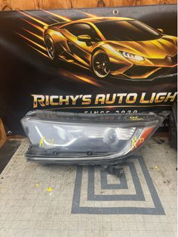 HONDA CRV LEFT USED OEM HEADLIGHT (2017-2022)