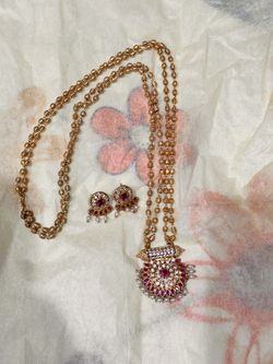 Saree Necklace And Earrings Set