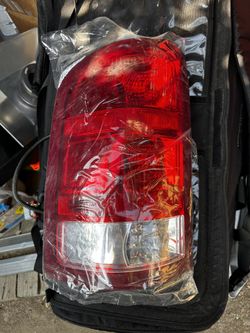 07-13 GMC Sierra Tail Lights