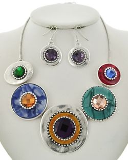 Gorgeous shell Necklace set