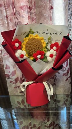 Beautiful Crocheted Flowers Bouquet