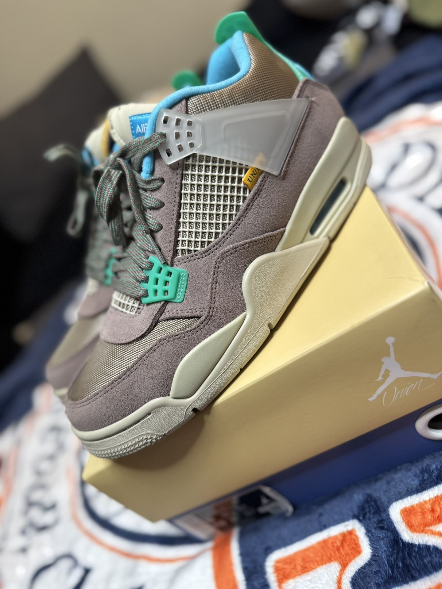 Jordan 4 Union Taupe Haze