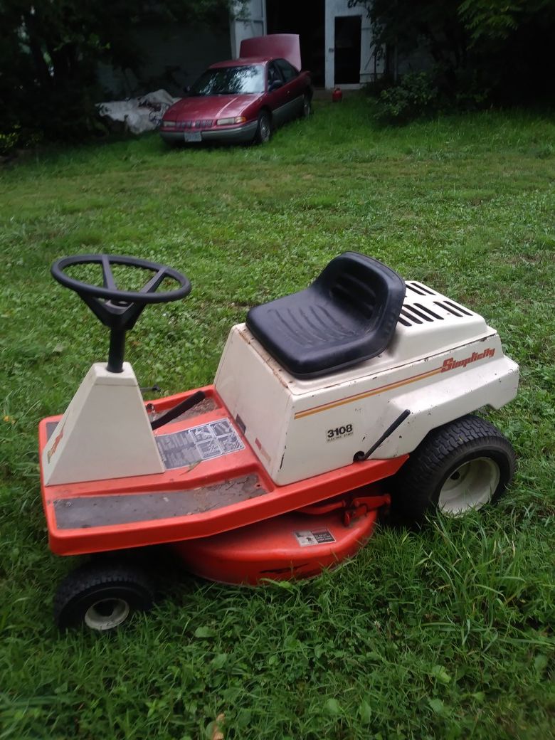 Vintage Simplicity 3108 Lawn Tractor