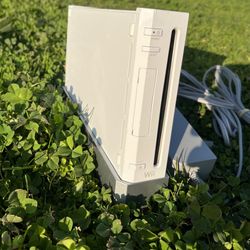 Gamecube Compatible Wii / TESTED / (No controls)