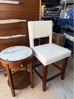 Accent chair and table