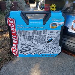 200 Pieces Mechanical Tools