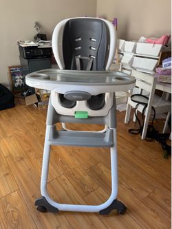 High Chair (3-in-1 convertible)