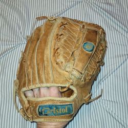 Bristol 11" RHT Right Hand Throw LEATHER Baseball Glove Mitt Excellent Condition Price Is Firm Cash Only 