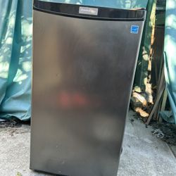 Mini  Freezer $75