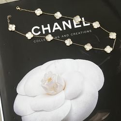 14K Yellow Gold Clover Chain Cadena de Trébol en Oro Amarillo 14K