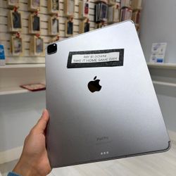 Apple IPad Pro 12.9 Inch 6th Gen Tablet - Pay $1 today and the rest later!!