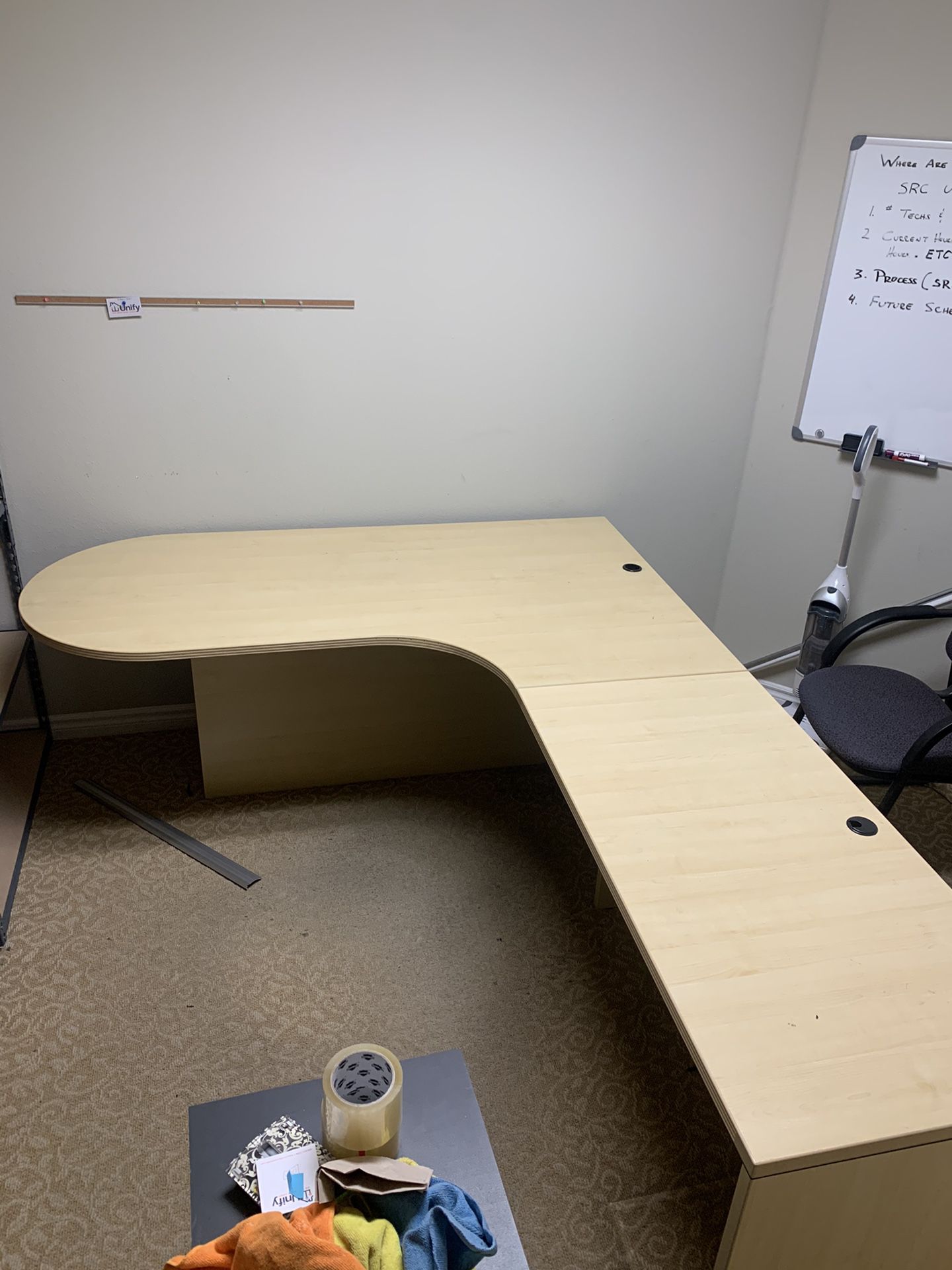 Large Desk, amazing condition