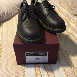 Dr Martens Made In England Size 9 Man