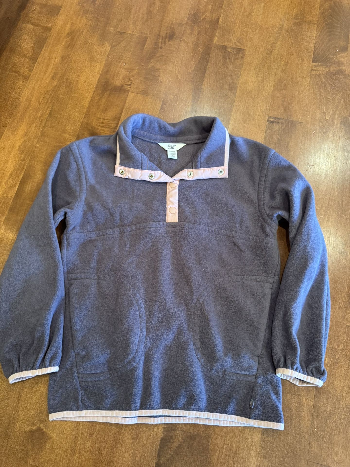 Girls Athleta quarters at fleece shipping available
