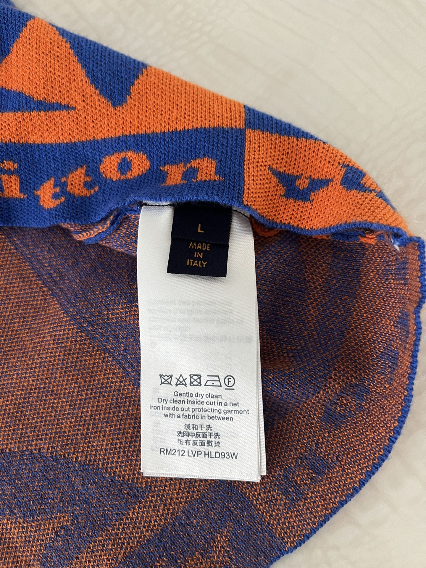Beautiful Louis Vuitton Knit T-shirt Men's Size L for Sale in West Palm  Beach, FL - OfferUp