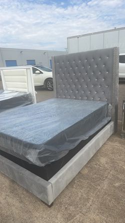 New Queen bed for $390