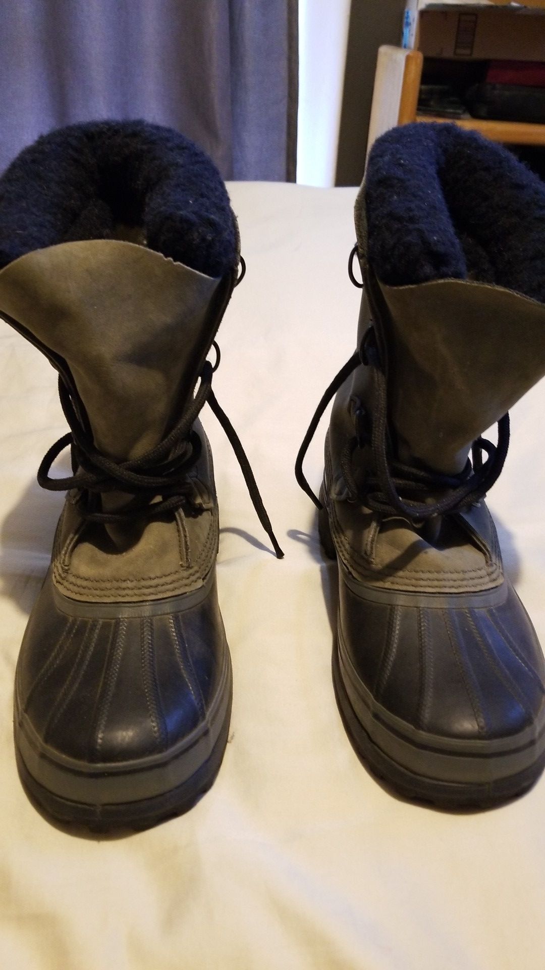 Sorel Men's Snow Boots (Size 8)